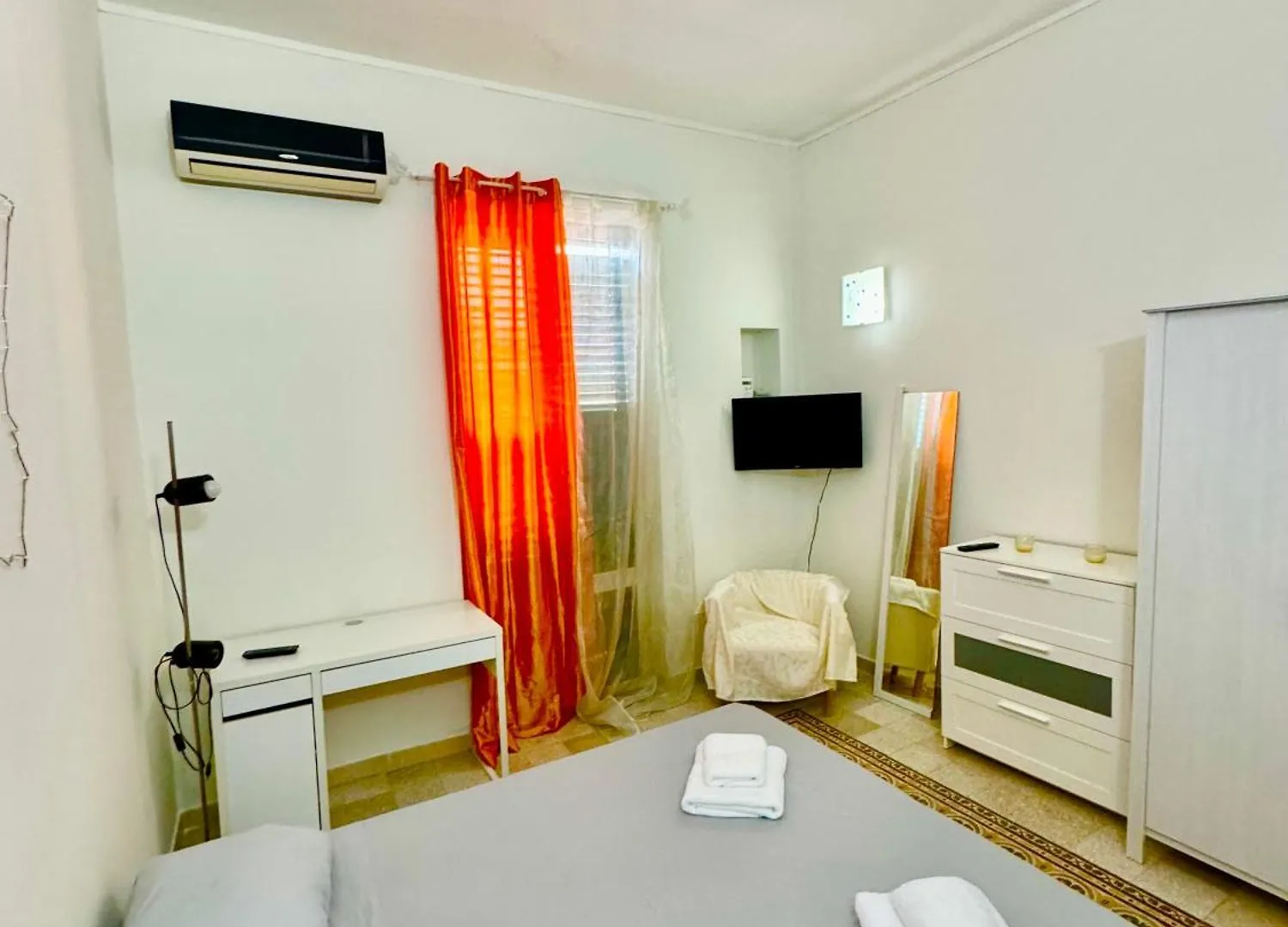 Room 091 Палермо